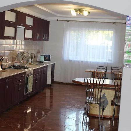 Lodge 3х місна кімната з видом у сад *